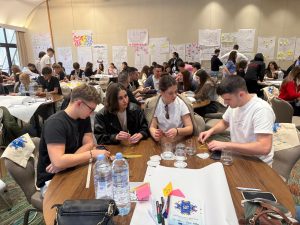 Gimnazijalci u Skoplju u Sjevernoj Makedoniji u pripremi projekta-foto vijest